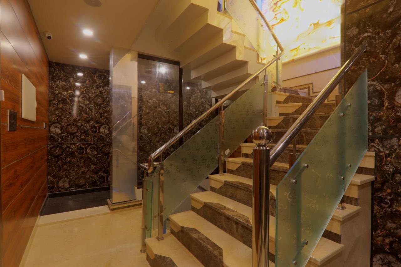 Shri Tirupati Residency Hotel Lucknow Exterior photo